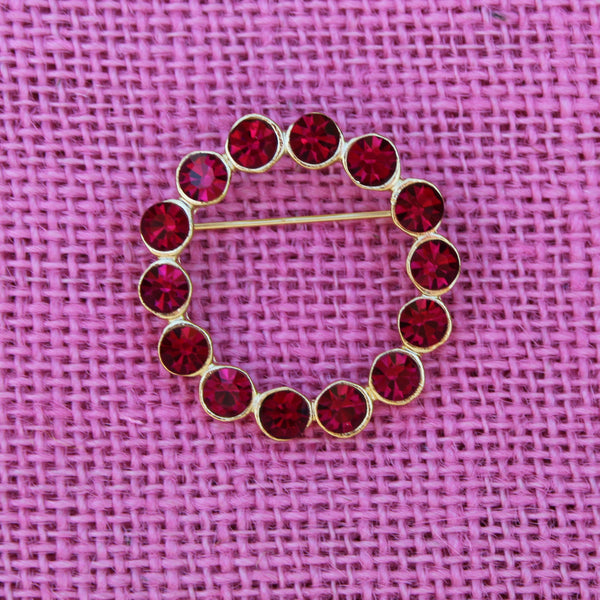 Red Wreath Brooch