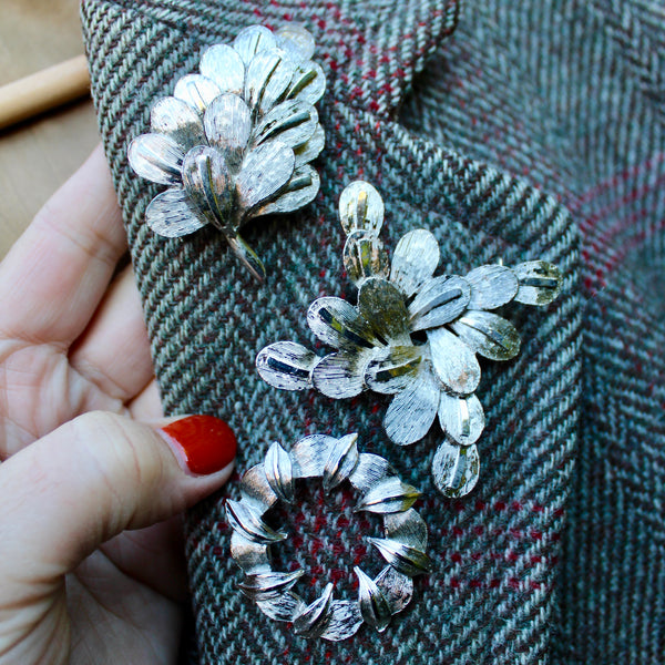Modernist Silver Wreath Brooch