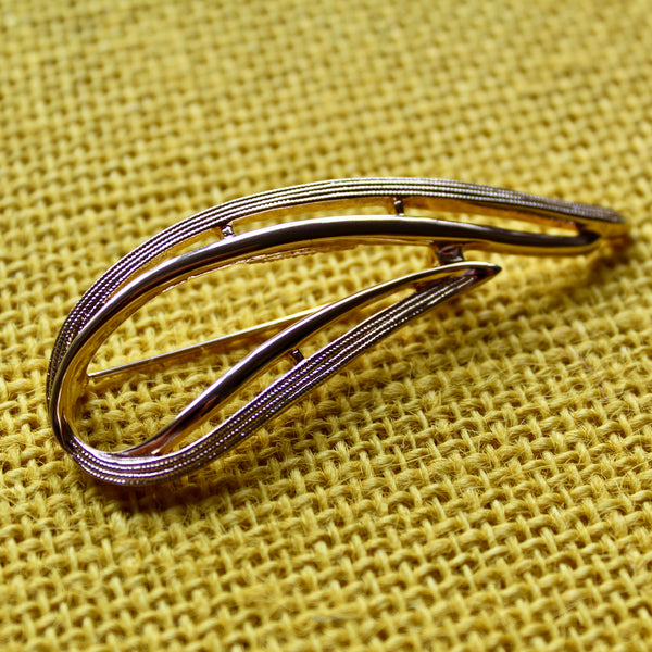 Sarah Coventry Stunning Brooch 1958