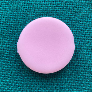 Brooch Sponge