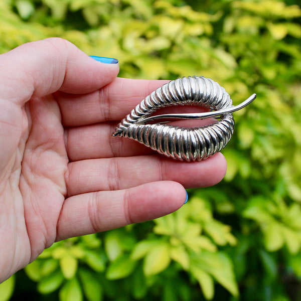 Silver Modernist Open Leaf Brooch