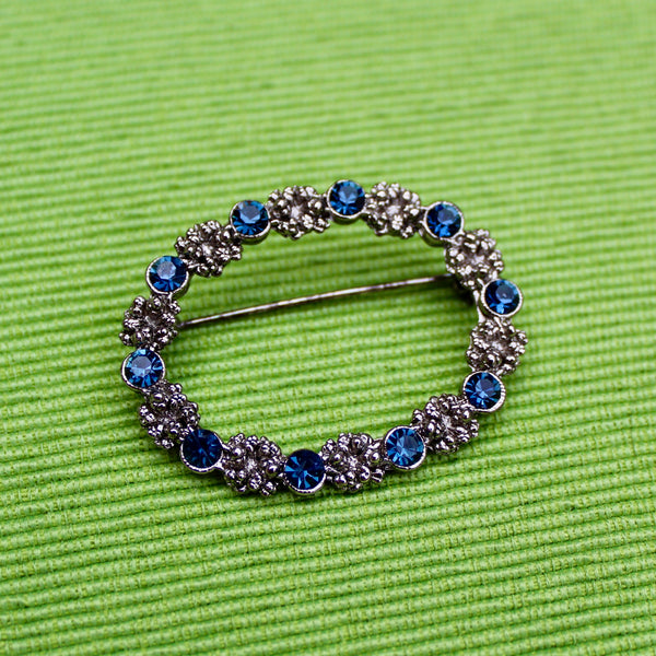 Dark Blue Single Oval Wreath Brooch