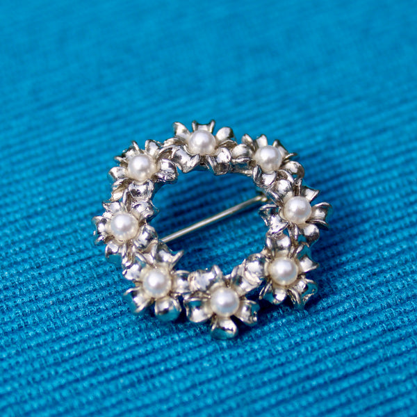 Pearl and Silver Wreath Brooch