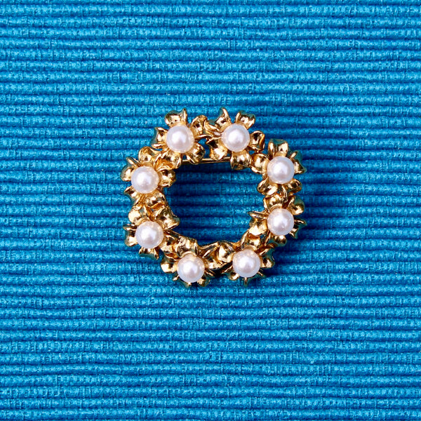 Pearl and Gold Wreath Brooch