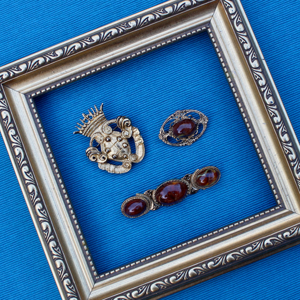 Gold Crest Brooch