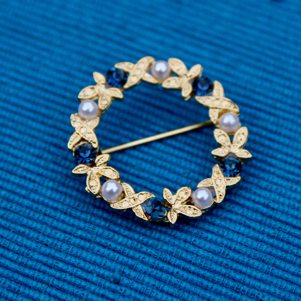 Pearl and Blue Wreath Brooch
