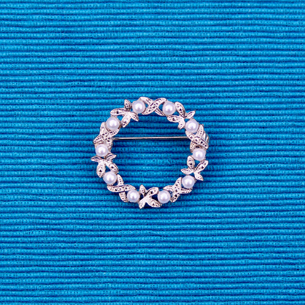 Silver Pearl Wreath Brooch