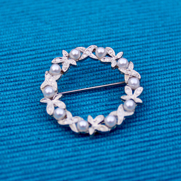 Silver Pearl Wreath Brooch