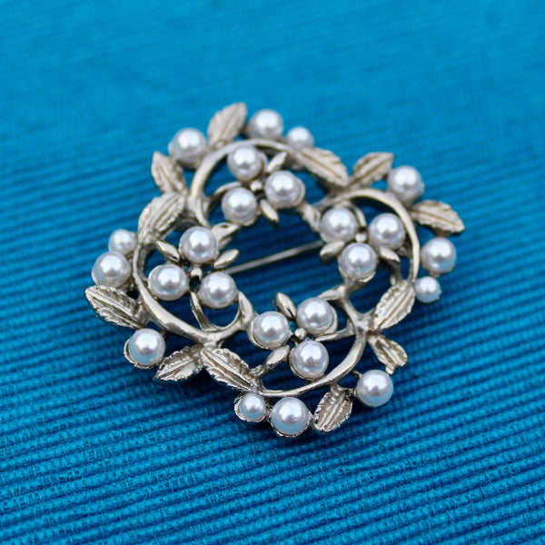 Silver Pearl Wreath Brooch