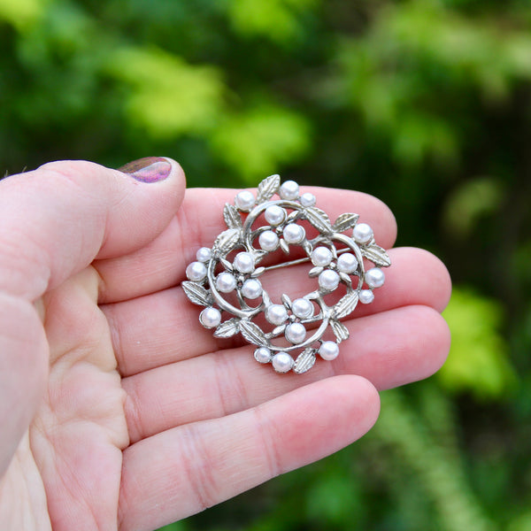 Silver Pearl Wreath Brooch