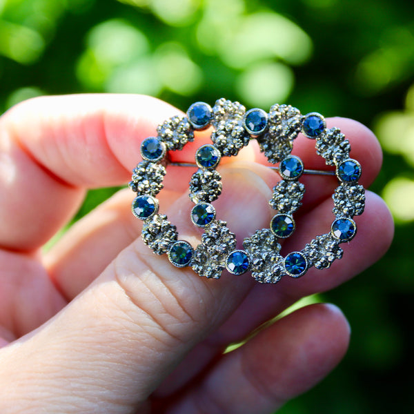 Dark Blue Double Wreath Brooch
