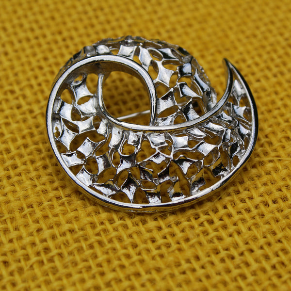 Silver Curl Brooch