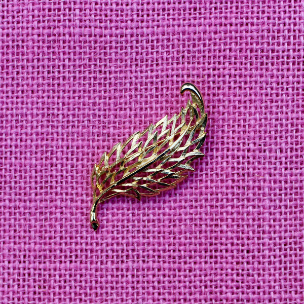 Gold Variegated Leaf Brooch