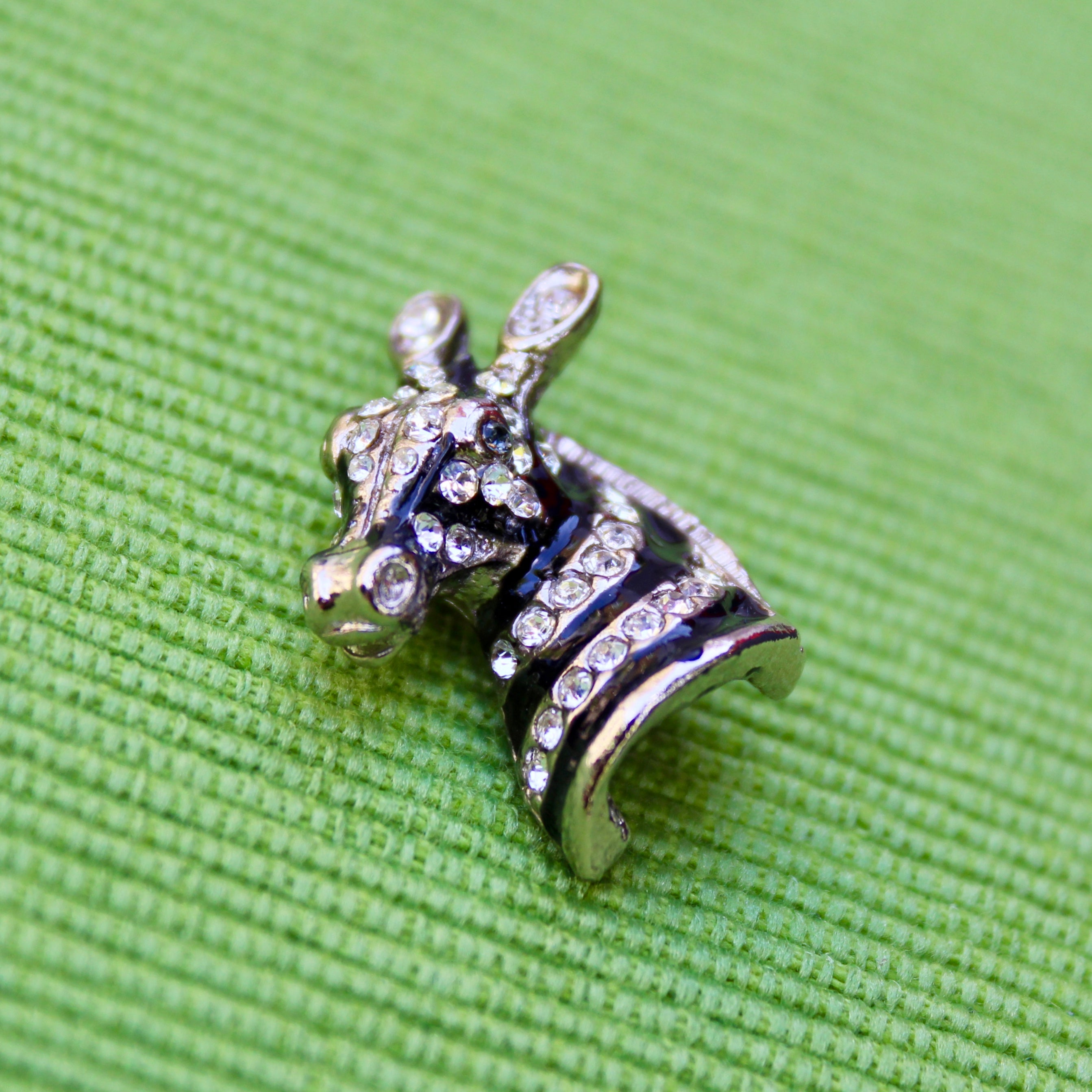 What is a lapel pin? – Audra's Brooches