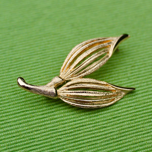 £15 Gold Brooches
