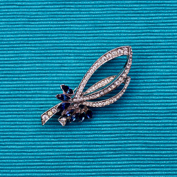 1950s Rhinestone Ribbon Brooch