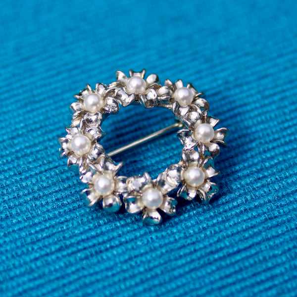 Pearl and Silver Wreath Brooch