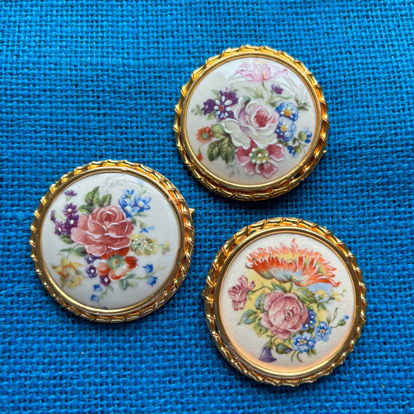 Porcelain Floral Brooch from St Uzienne Gold