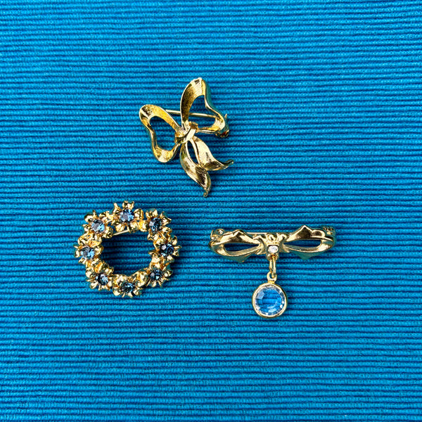 Blue Wreath Brooch