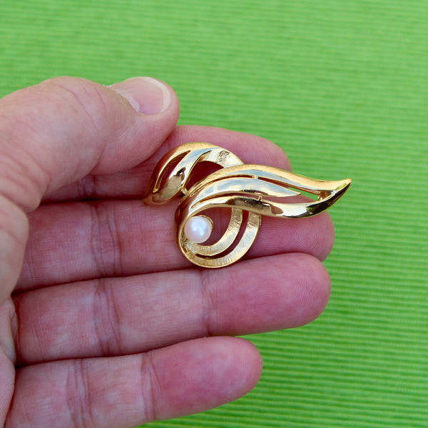 Pearl Twist Stripe Brooch