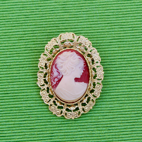 Framed Cameo Gold Brooch
