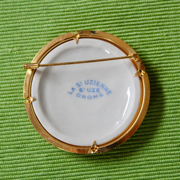 Romantic Couple French Porcelain Gold Kneeling Brooch