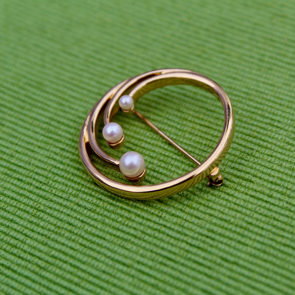 Monet Triple Pearl Ring Brooch