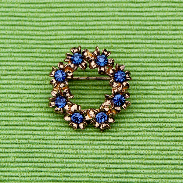 Blue Antique Gold Wreath Brooch