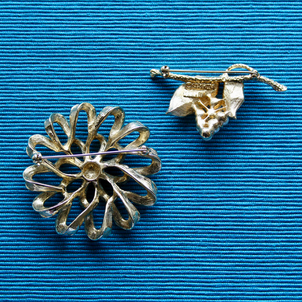 1960s Sarah Coventry Ribbon Corsage Brooch