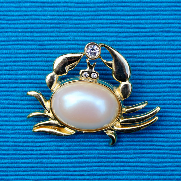 Pearl Cabochon Crab