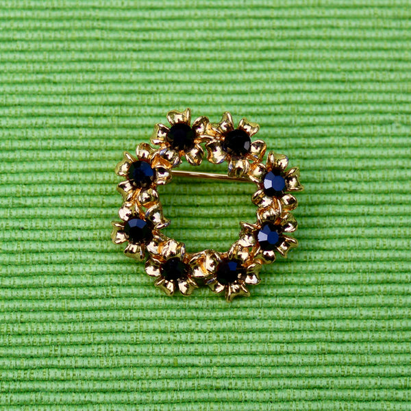Black and Gold Wreath Brooch