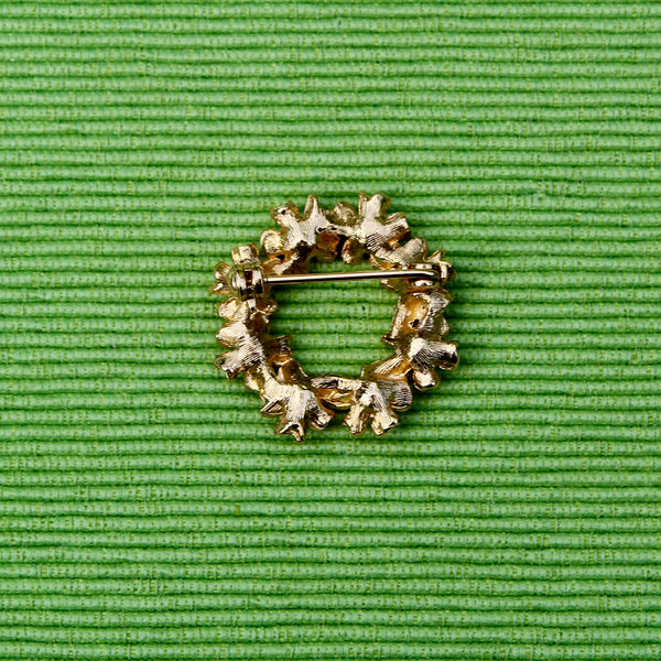 Black and Gold Wreath Brooch