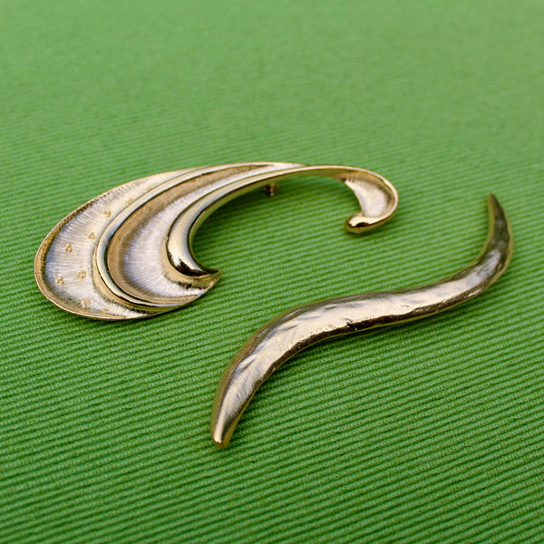 Modernist Gold Swirl Brooch