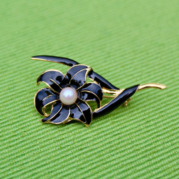 Black Gold Flower Brooch