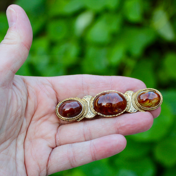 Agate Brown Trio Brooch