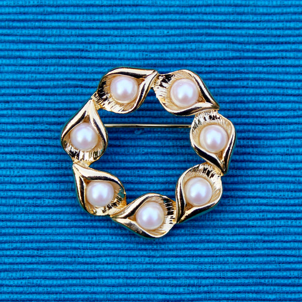 Seven Pearl Wreath Brooch