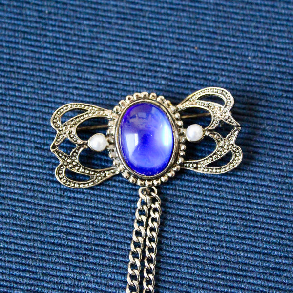 Cabochon Vertical Doublet Brooch Sapphire