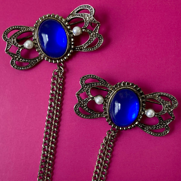 Cabochon Vertical Doublet Brooch Sapphire