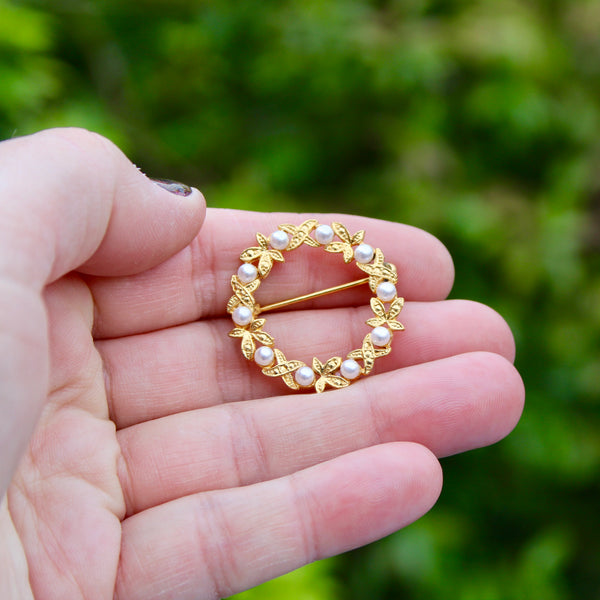Pearl Wreath Brooch