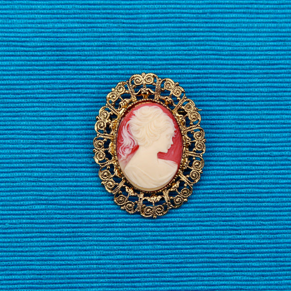 Framed Cameo Antique Gold Brooch