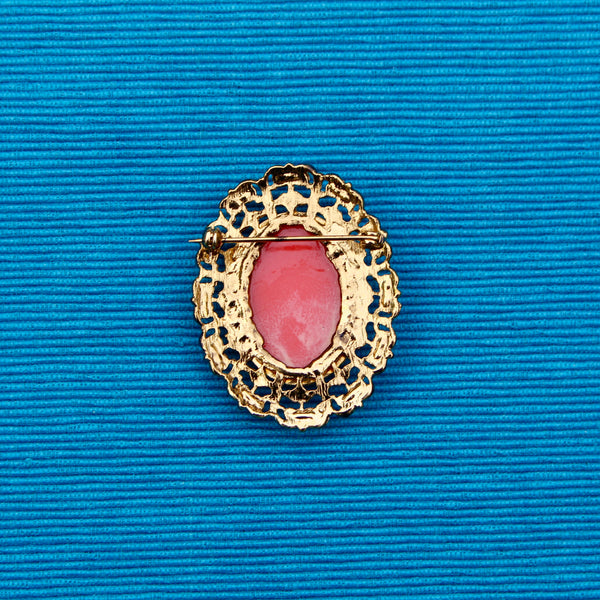 Framed Cameo Antique Gold Brooch