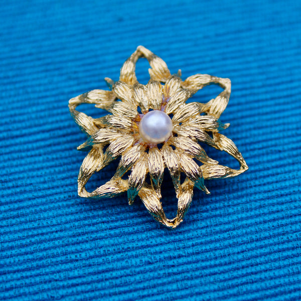 Flower with Pearl Brooch