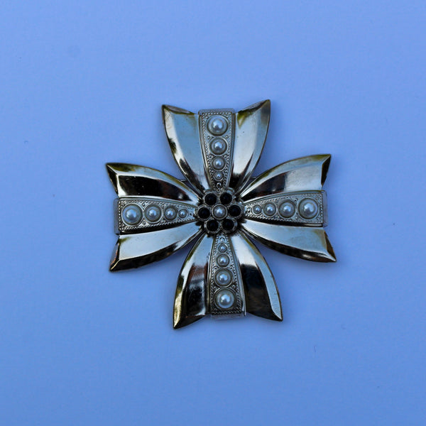 80s Maltese Cross Brooch