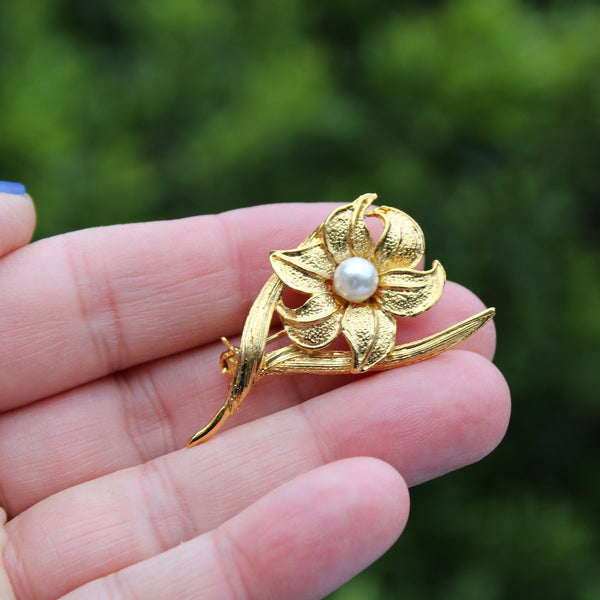 Gold Flower Brooch