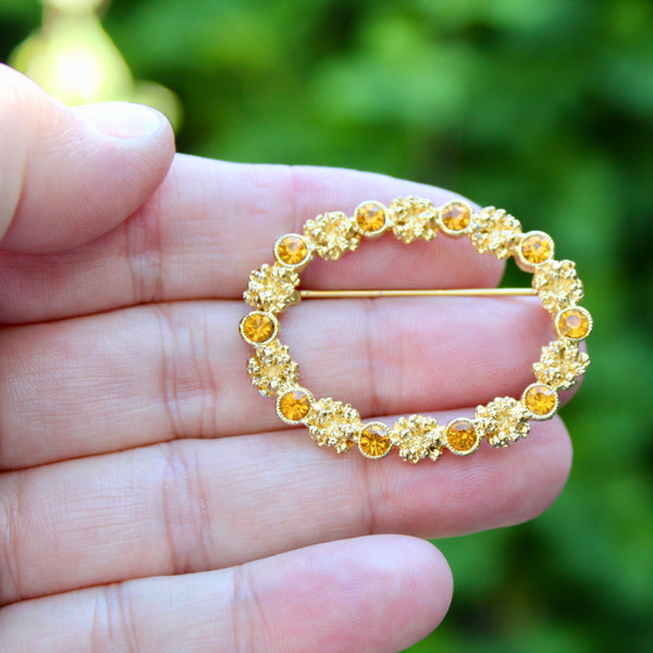 Topaz Gold Wreath Brooch