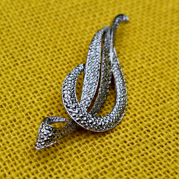 Gorgeous Silver Flourish Brooch