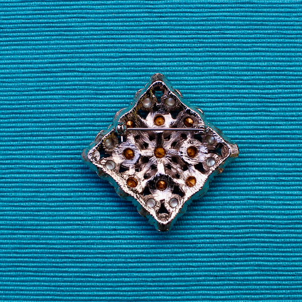 Silver Pearl and Rhinestone Diamond